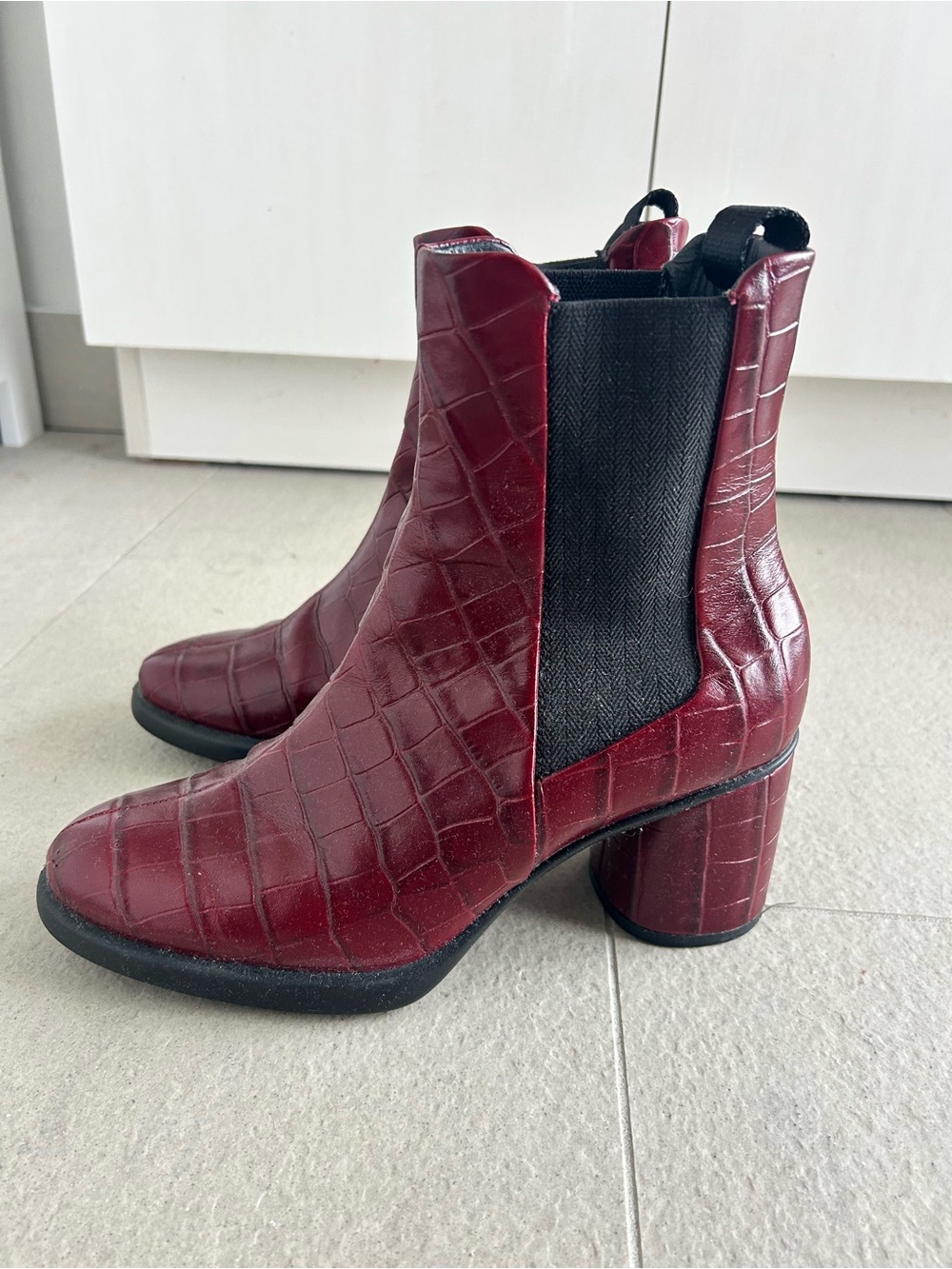 Women's Burgundy Leather Chelsea Block Heel Boot
